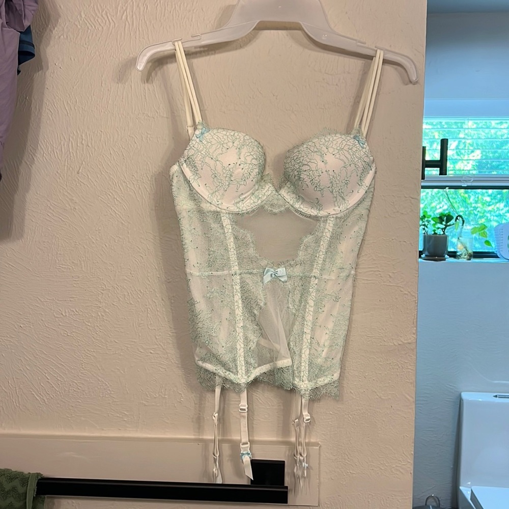 Victorias Secret 34B White & Teal Blue Lingerie Full Cup Coverage Bodice